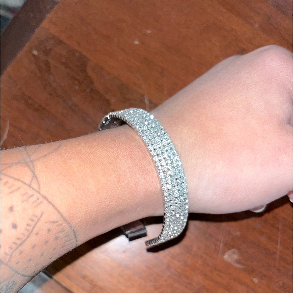 Silver rhinestone adjustable bracelet